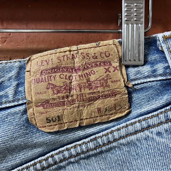 Vintage Redone Levi’s 501 High-Rise Cutoff Light Wash Button Fly Jean Shorts - Picture 5 of 7